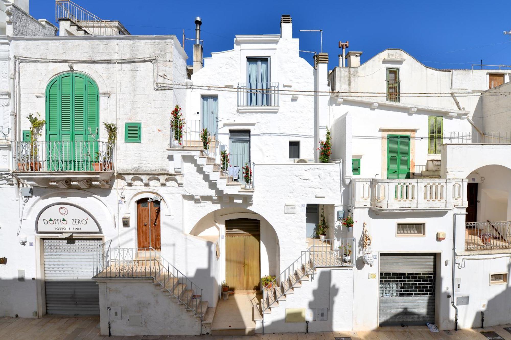La Scala Del Borgo Apartment Cisternino Bagian luar foto
